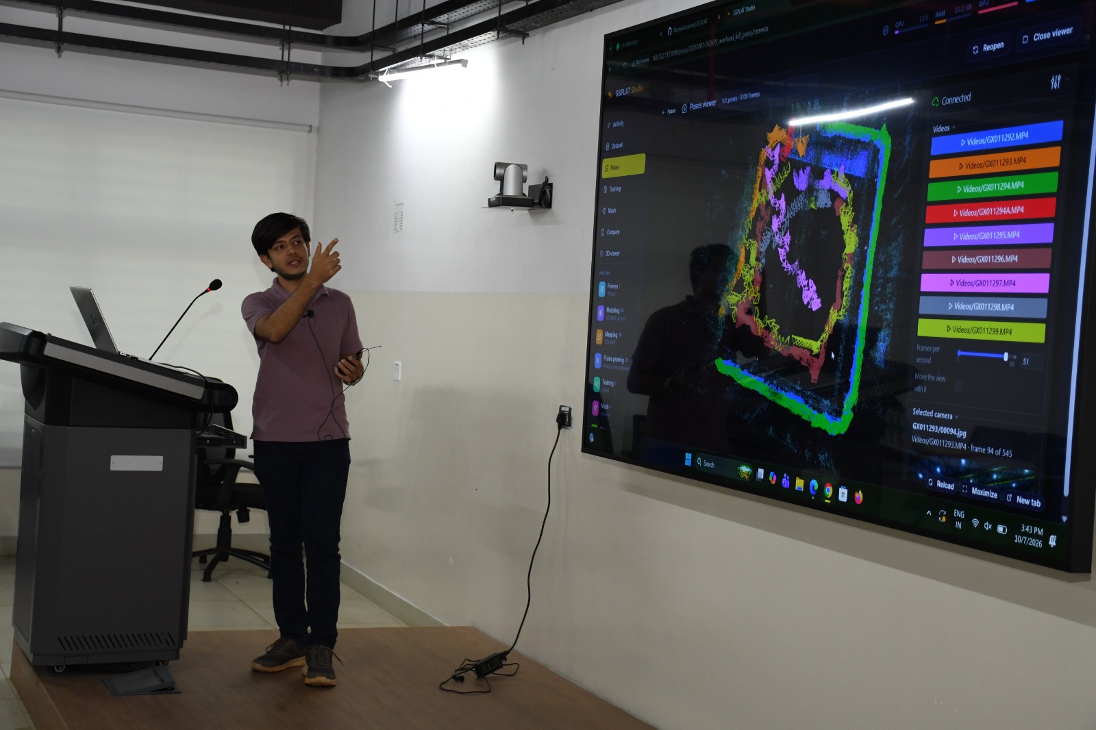 Aatmaj Bhayani demonstrating the digital twin